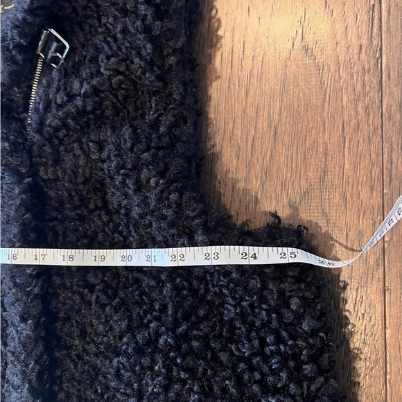 Womens INC vest - Picture 5 of 6